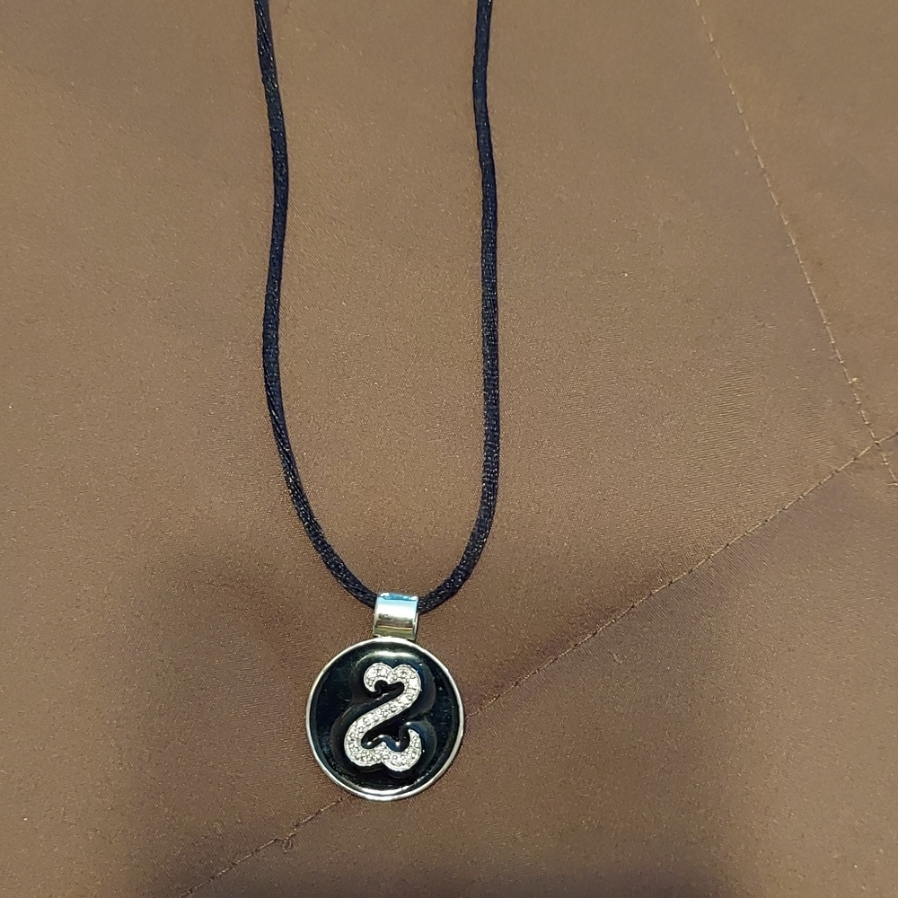 💐Ladies open heart pendant with sm CZ stones 17"